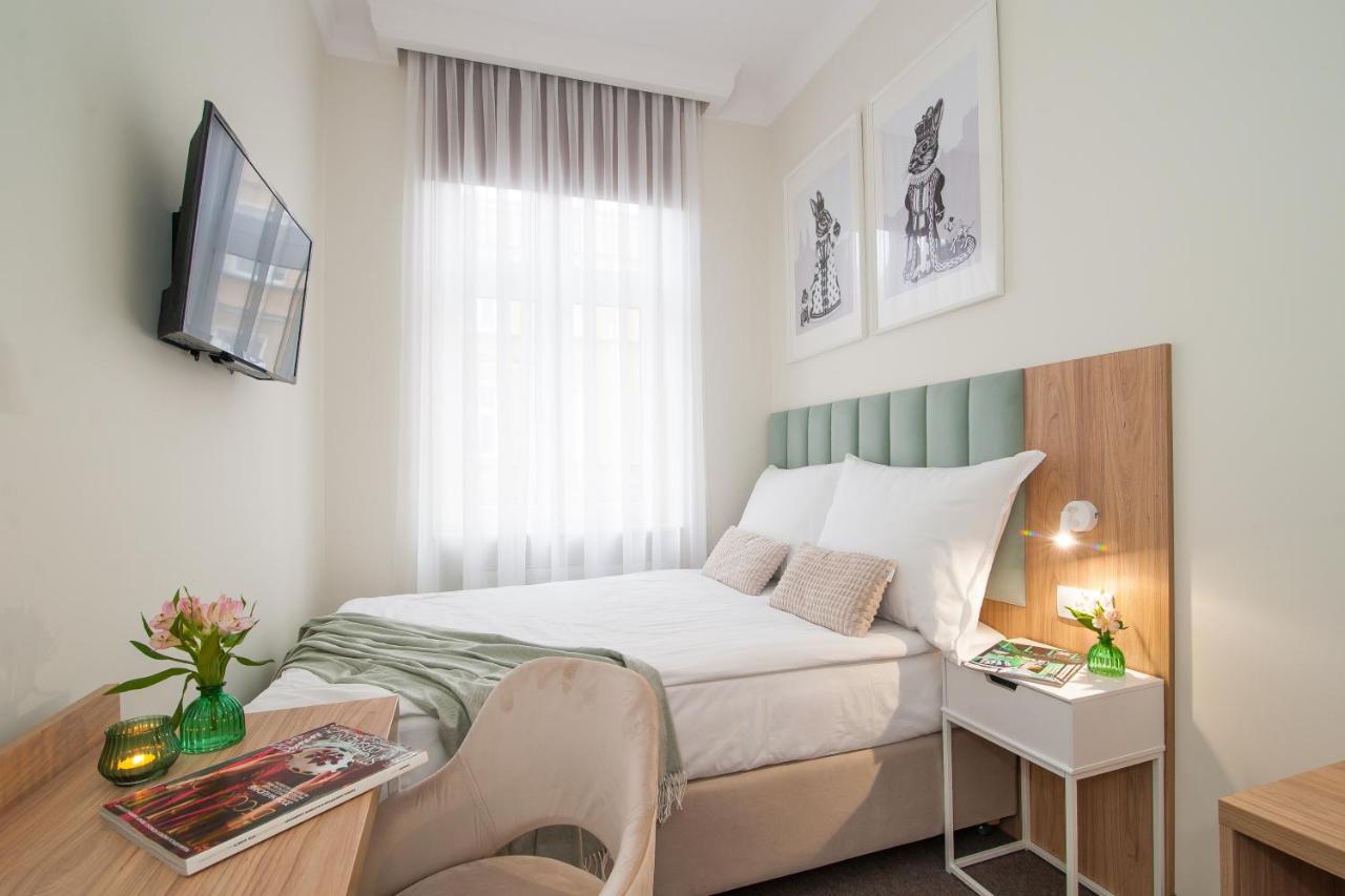 Hotel Awo Гнезно Номер фото