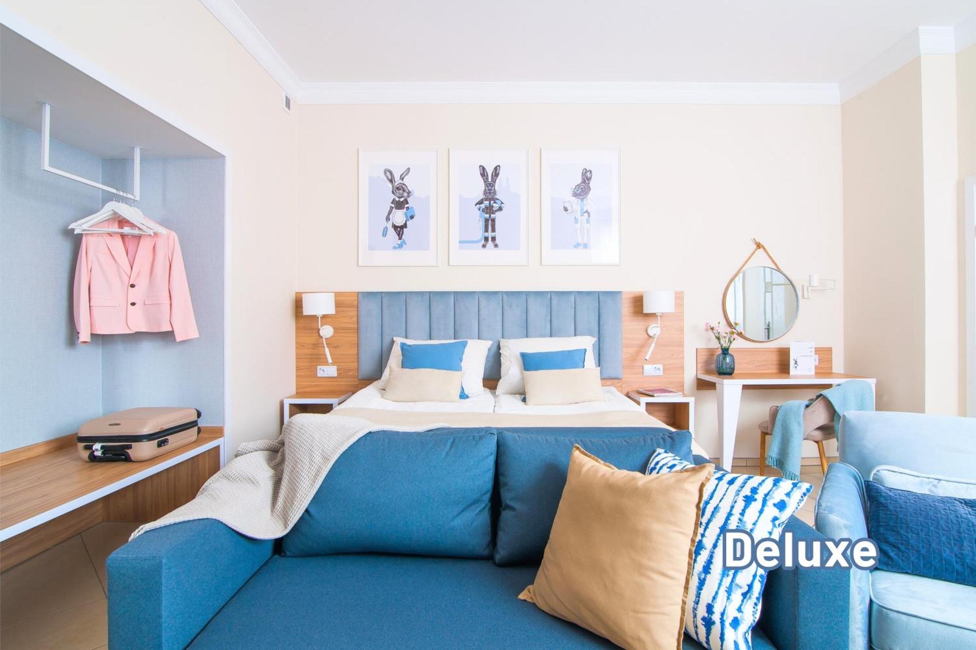 Hotel Awo Гнезно Экстерьер фото